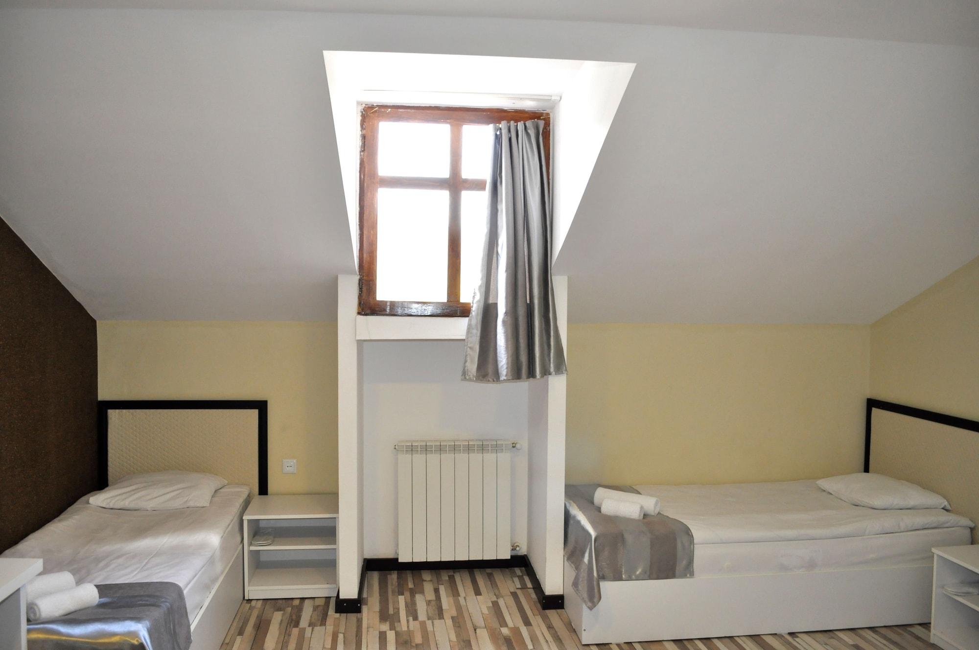 Tiflis Metekhi Hotel エクステリア 写真