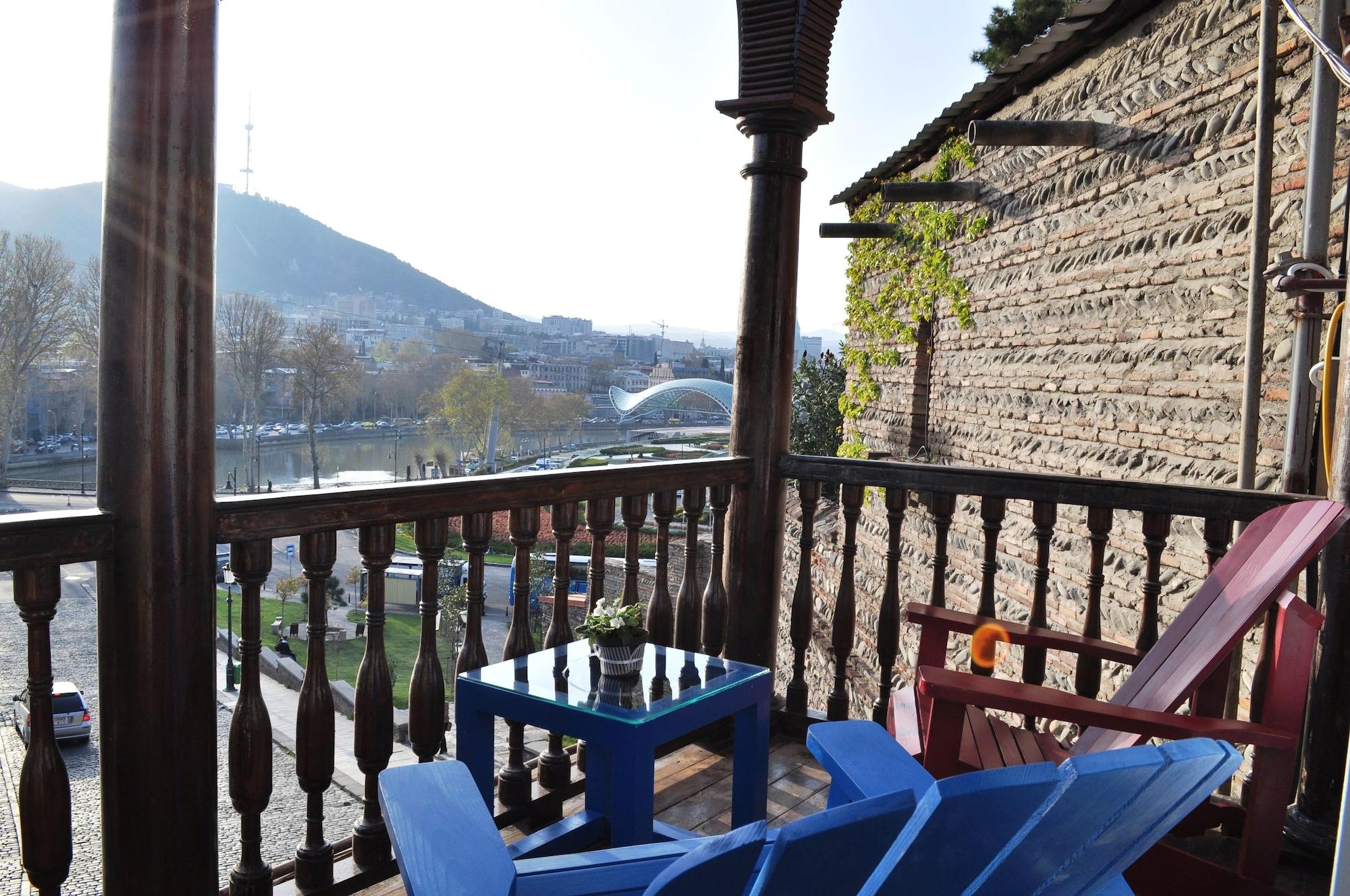 Tiflis Metekhi Hotel エクステリア 写真