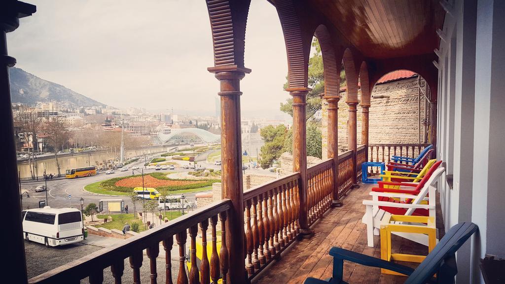Tiflis Metekhi Hotel エクステリア 写真
