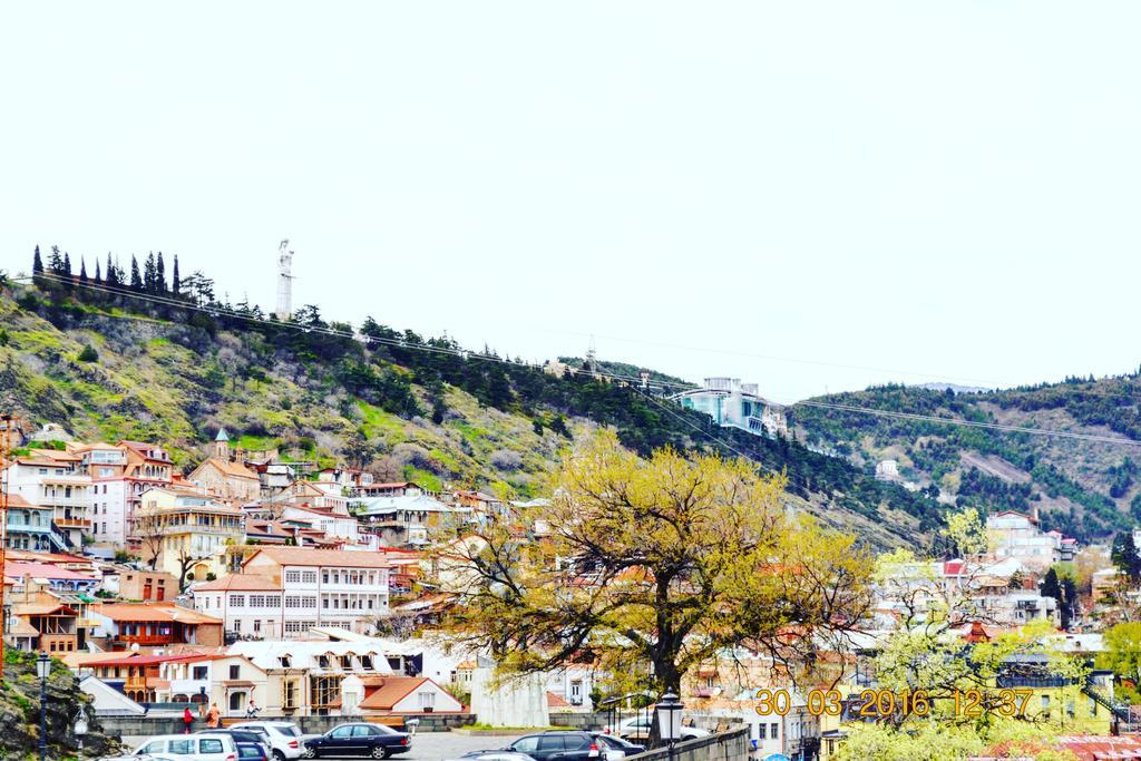 Tiflis Metekhi Hotel エクステリア 写真