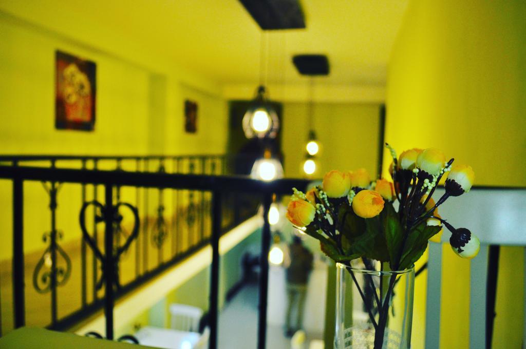 Tiflis Metekhi Hotel エクステリア 写真
