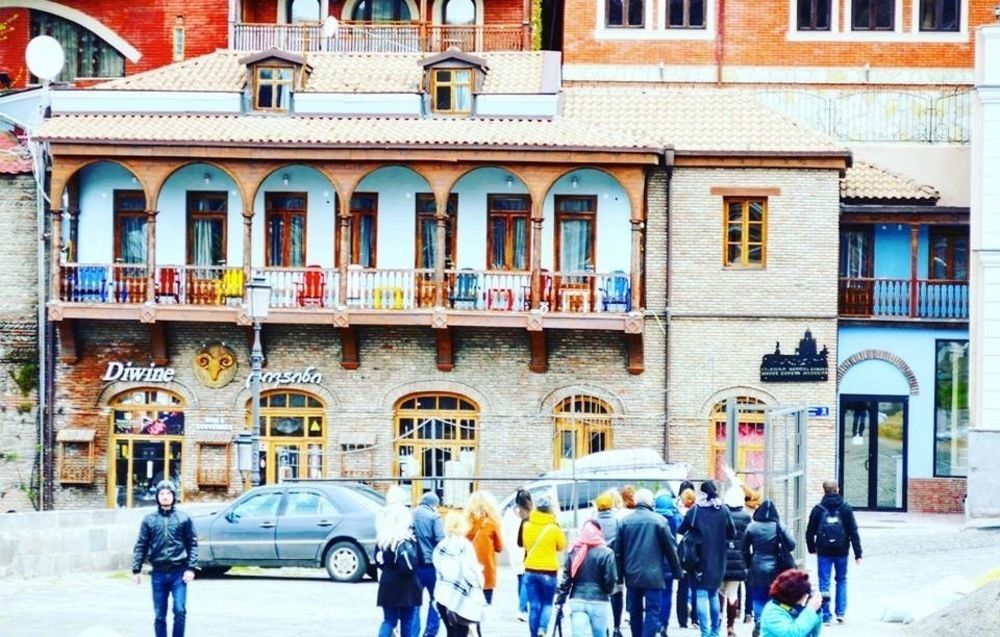 Tiflis Metekhi Hotel エクステリア 写真