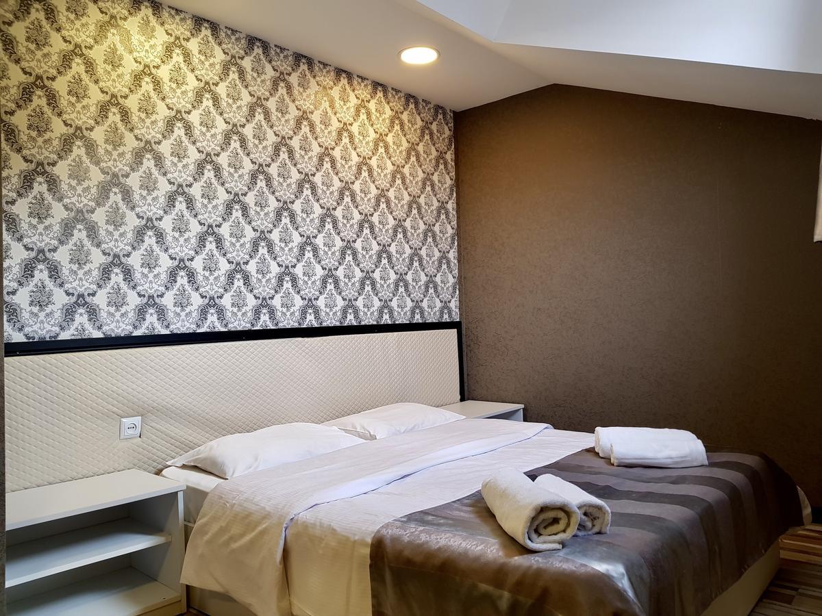 Tiflis Metekhi Hotel エクステリア 写真