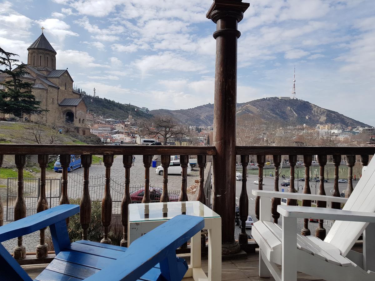 Tiflis Metekhi Hotel エクステリア 写真