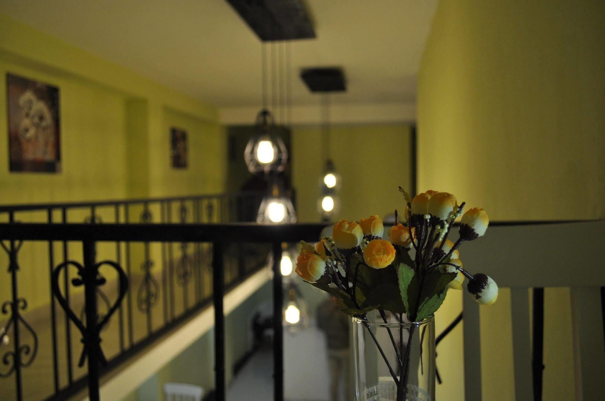 Tiflis Metekhi Hotel エクステリア 写真