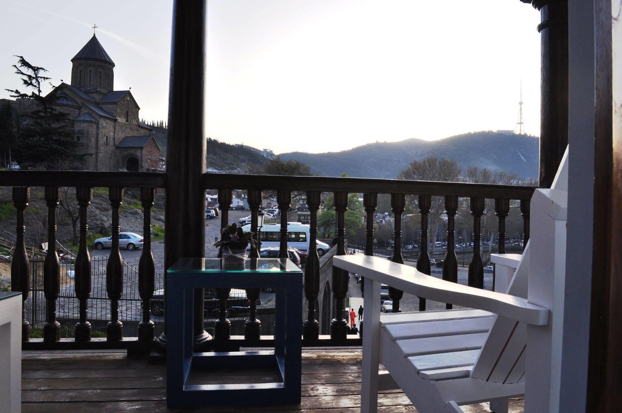 Tiflis Metekhi Hotel エクステリア 写真