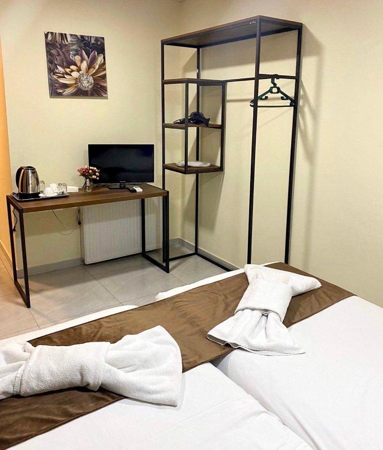 Tiflis Metekhi Hotel エクステリア 写真